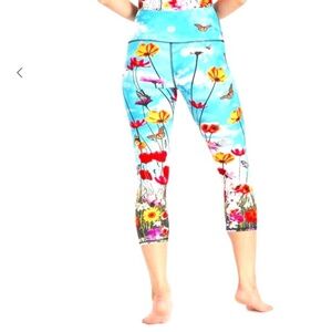 Yoga Democracy: Flower Bomb Printed Yoga Crops - Flower Bomb / S small